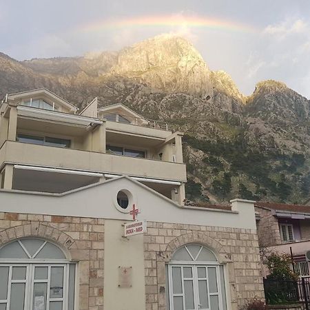 P&I Apartments Jadranska 74,Dobrota Kotor Exterior foto