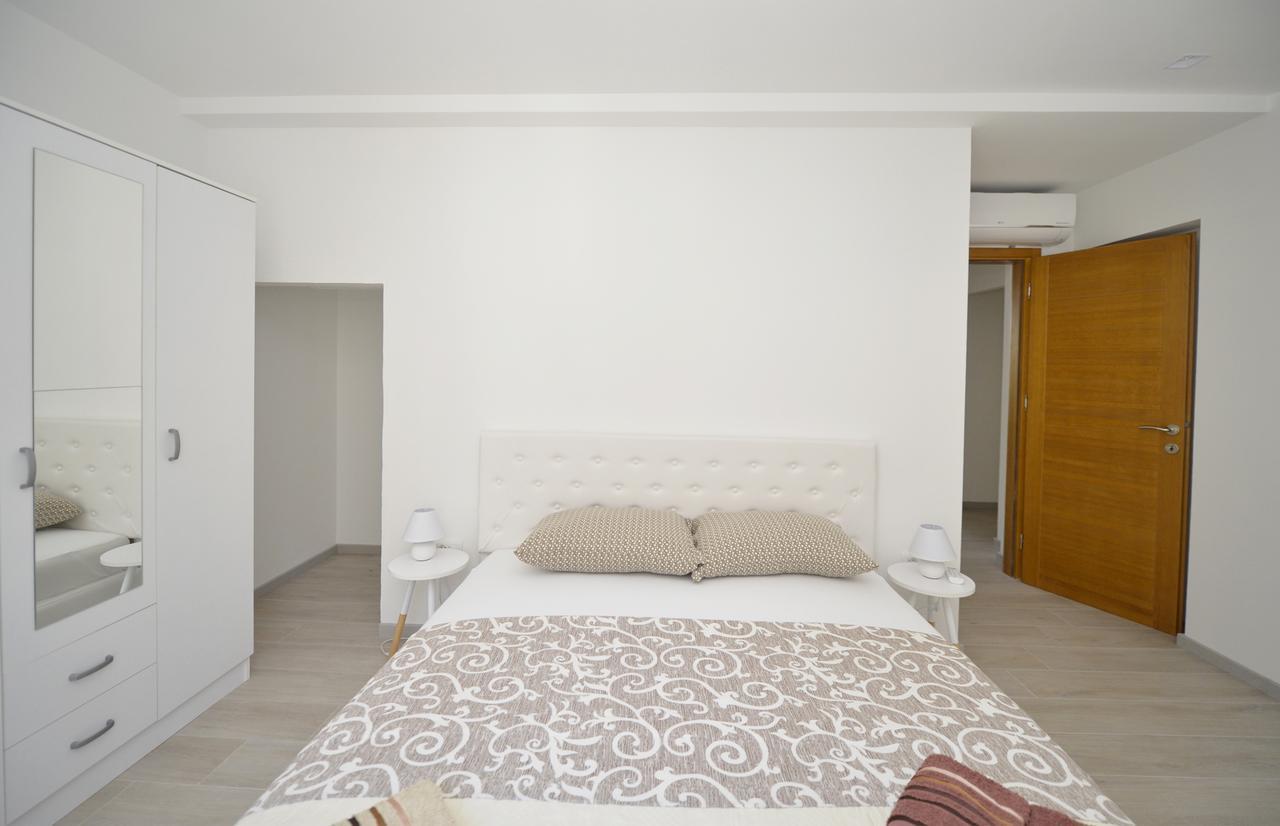 P&I Apartments Jadranska 74,Dobrota Kotor Exterior foto